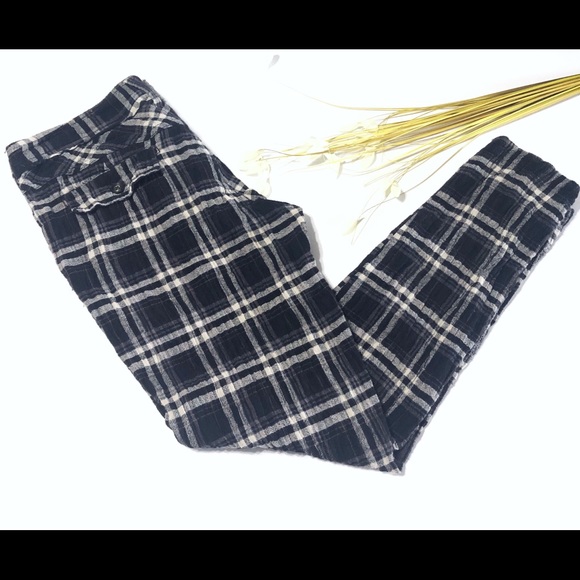 🦋Free People • Crinkle Plaid Pegged Pants - Picture 6 of 12